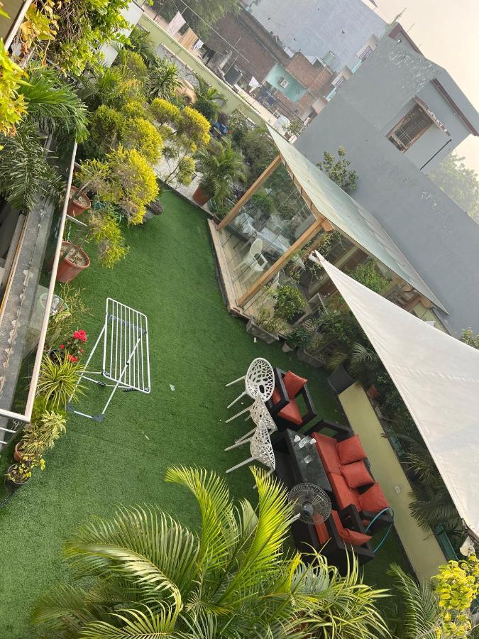 Green Home Stay Lucknow Extérieur photo